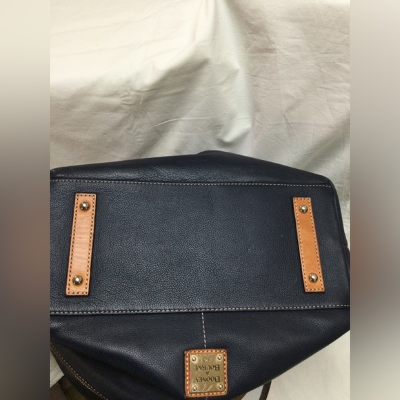 Dooney and Bourke Shoulder/Hand bag. Blue - Picture 10 of 16